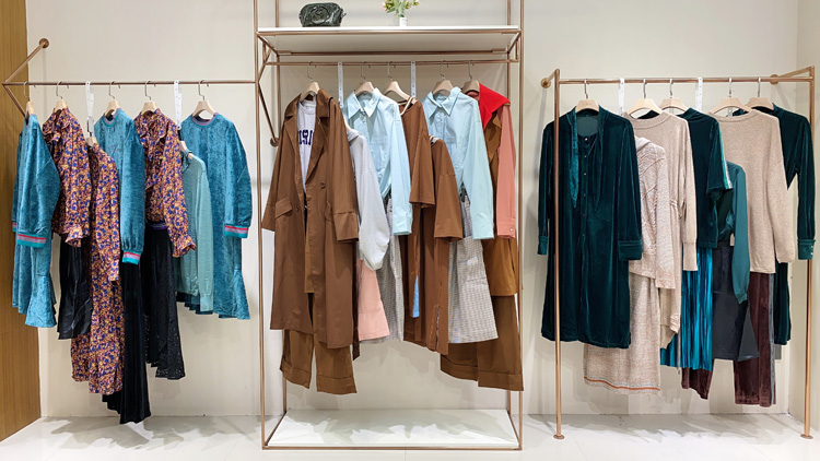 欧丝蒂雅文20秋装羽绒服品牌折扣女装摩多伽格羽绒服库存尾货女装货源