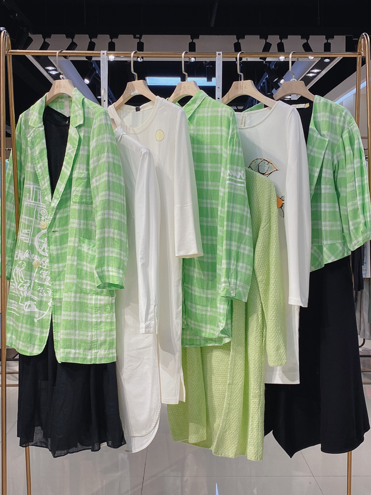 熙然秋品牌女装特价清仓大牌剪标品牌折扣女装铺货快手直播货源走份