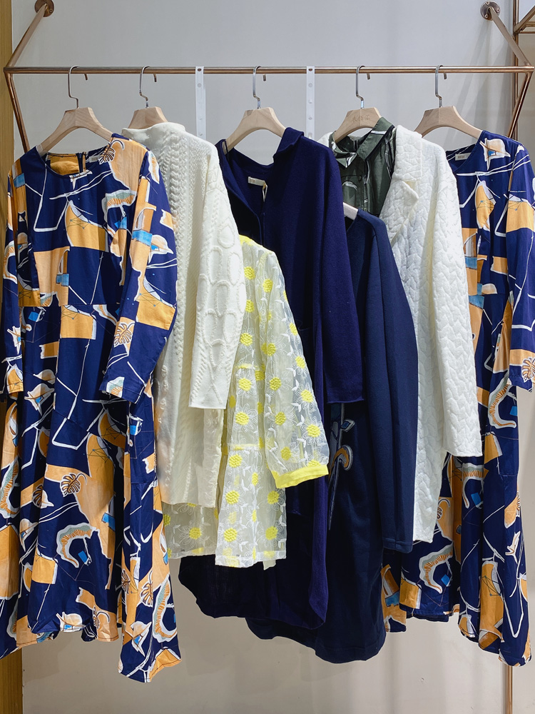 熙然秋品牌女装特价清仓大牌剪标品牌折扣女装铺货快手直播货源走份