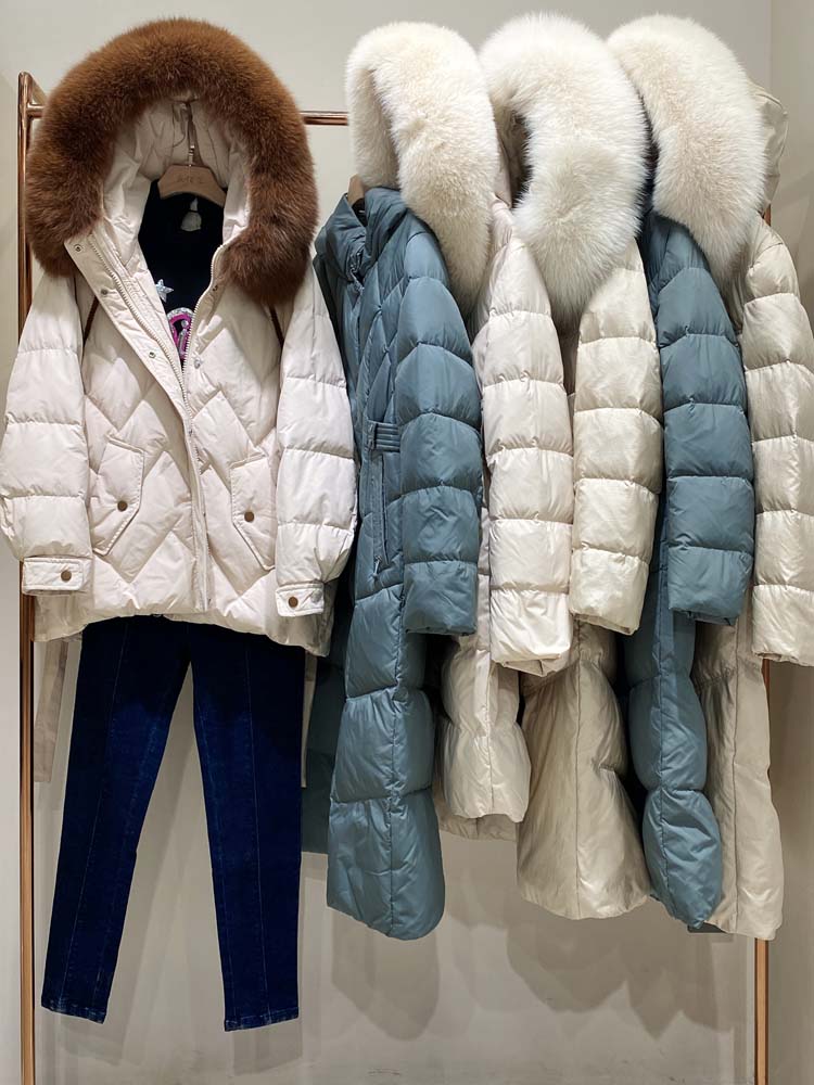 mcoco羽绒服20冬新款品牌折扣女装专柜撤柜尾货批发抖音实体直播货源