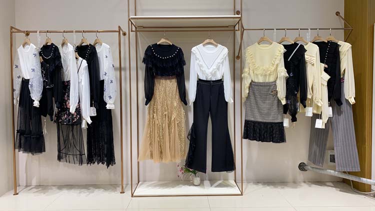 维拉玛拉2021秋高端女装尾货清仓品牌折扣专柜杂款连衣裙直播货源